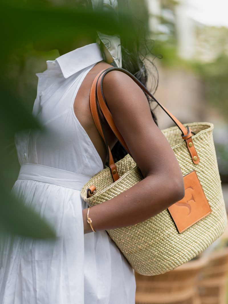 STUDIO FIT Tan/Beige Medium Tote - Image 6
