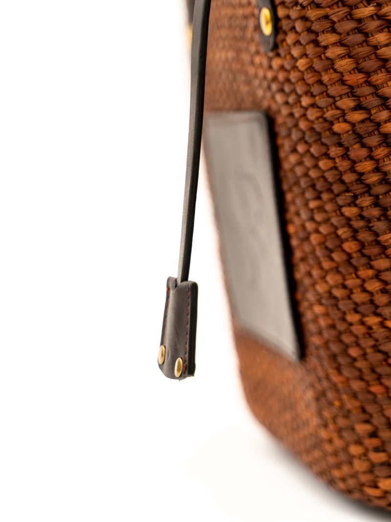 STUDIO FIT Brown Medium Tote - Image 4