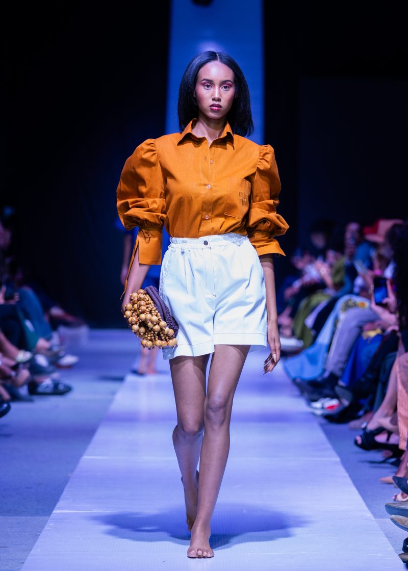STUDIO FIT Brown Clutch - Image 6