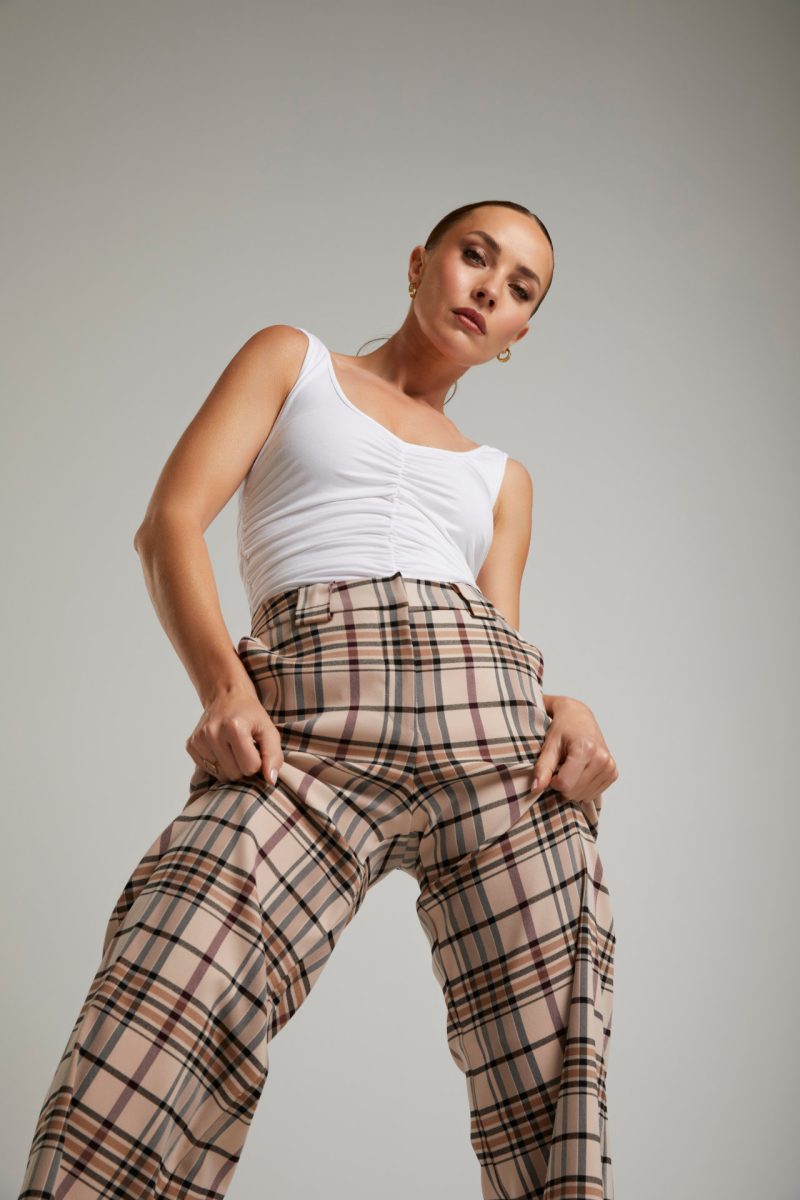 Liz Skorsis White Sleeveless Top - Image 4