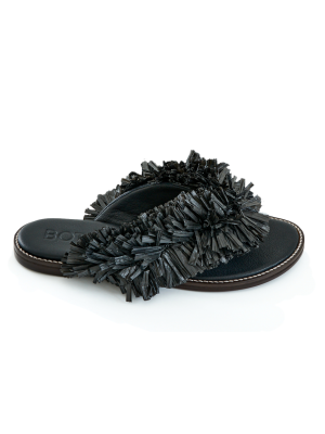 Singular By Tainara Cruvinel Black Flat