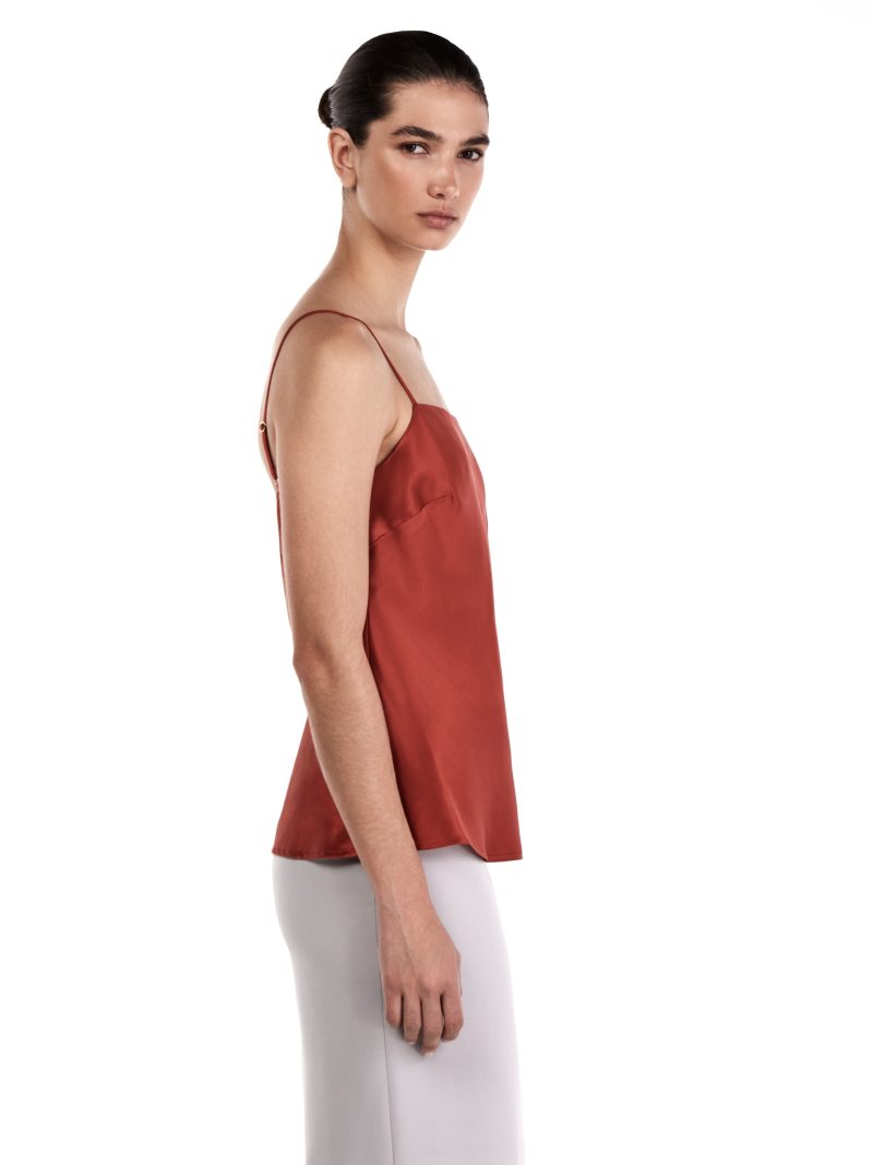 Me Esse Red Top - Image 5