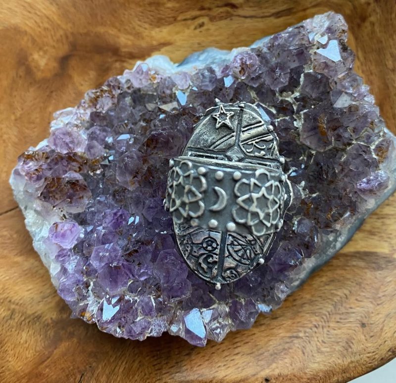 Heart Of Zena Silver Ring - Image 3