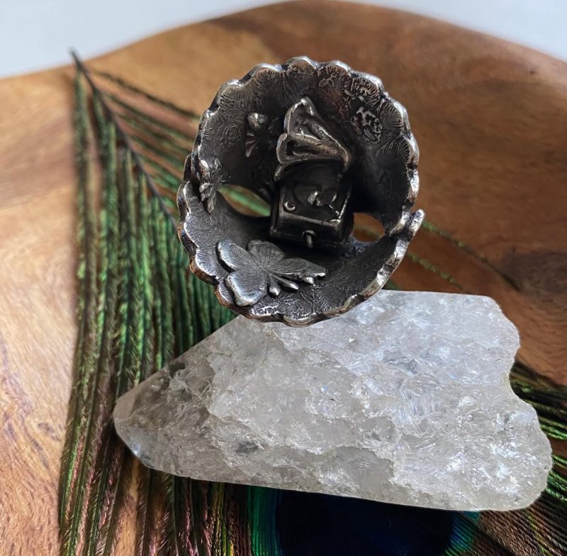 Heart Of Zena Silver Ring - Image 2