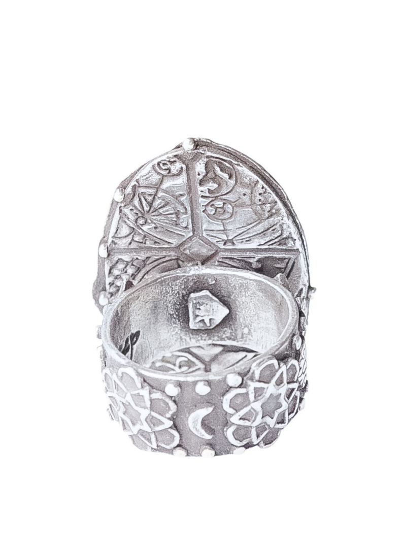 Heart Of Zena Silver Ring - Image 4