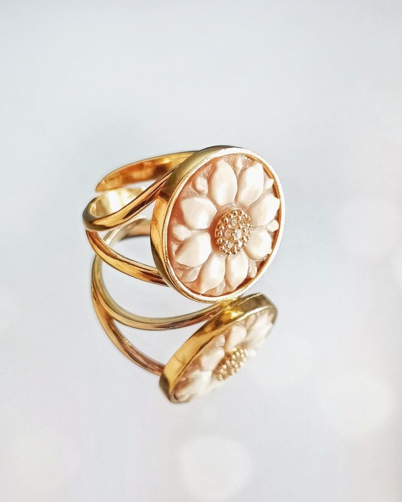 Studio Dust To Gold Italy Josephine Cameo Ring - Image 2