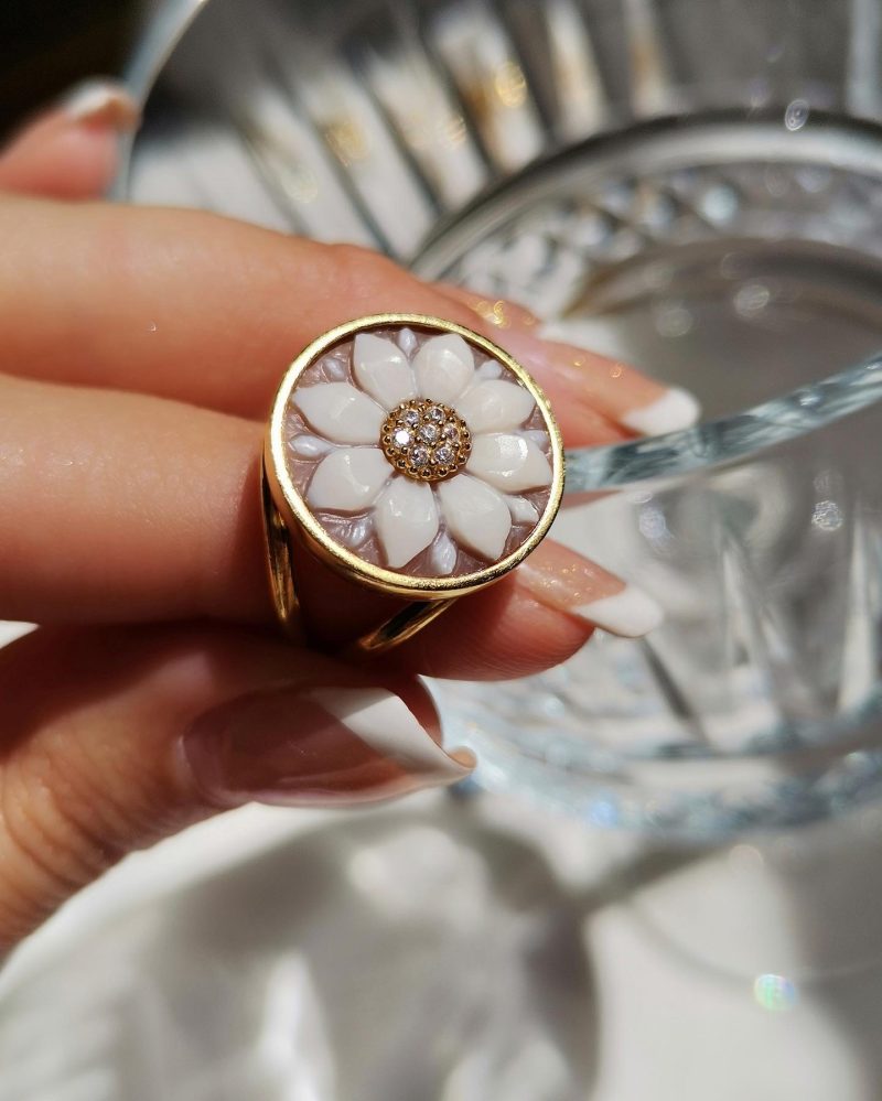 Studio Dust To Gold Italy Josephine Cameo Ring - Image 4