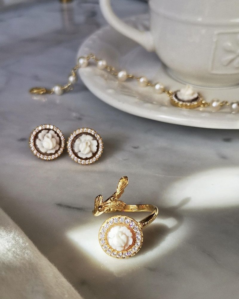 Studio Dust To Gold Wrap Rose Leaf Ring - Image 5