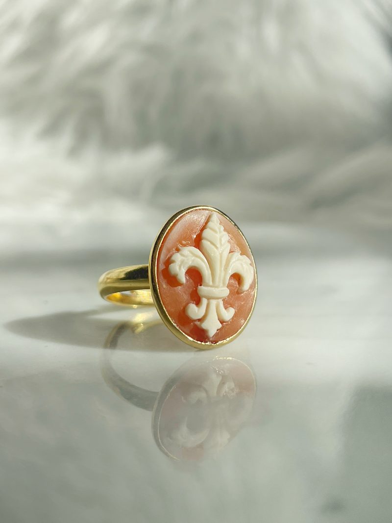 Studio Dust To Gold Fleur De Lis Cameo Ring - Image 9