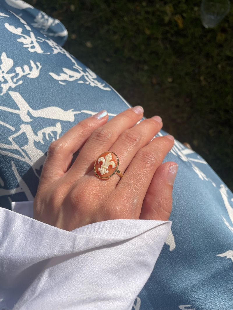Studio Dust To Gold Fleur De Lis Cameo Ring - Image 11