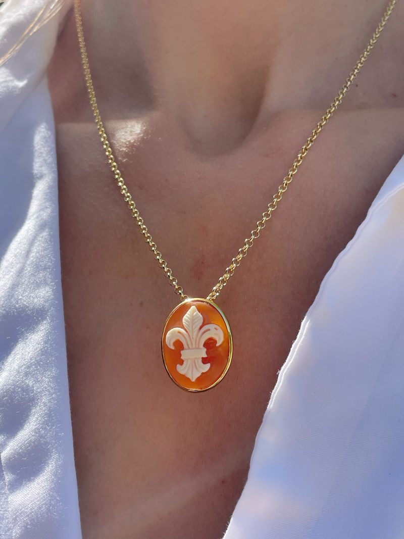 Studio Dust To Gold Fleur De Lis Cameo Necklace - Image 2